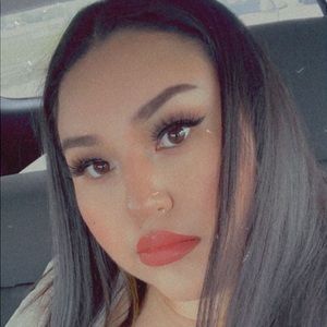 Meet your Posher, Aimee